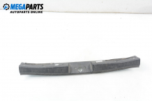 Plastic inside rear trunk cargo scuff plate for Ford Focus I 1.8 TDDi, 90 hp, hatchback, 5 doors, 2000