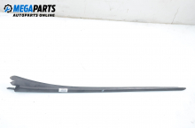 Windscreen moulding for Peugeot 5008 1.6 BlueHDI, 120 hp, minivan, 5 doors automatic, 2016, position: front