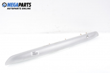 Boot lid moulding for Toyota Corolla (E120; E130) 2.0 D-4D, 110 hp, hatchback, 2003, position: rear