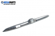 Boot lid moulding for Peugeot 206 1.1, 60 hp, hatchback, 1999, position: rear Boot lid moulding for Peugeot 206 1.1, 60 hp, hatchback, 1999, position: rear