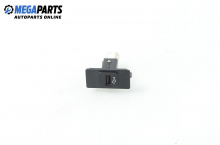 Audio jack for BMW 5 (E60, E61) 3.0 d, 211 hp, station wagon automatic, 2005 Audio jack for BMW 5 (E60, E61) 3.0 d, 211 hp, station wagon automatic, 2005