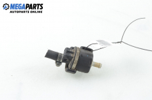 Windshield washer pump for Audi A4 (B5) 1.8, 125 hp, station wagon, 1997 Windshield washer pump for Audi A4 (B5) 1.8, 125 hp, station wagon, 1997
