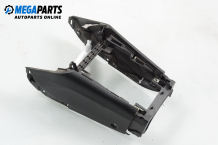 Central console for Nissan Primera (P12) 1.9 dCi, 120 hp, station wagon, 2003 Central console for Nissan Primera (P12) 1.9 dCi, 120 hp, station wagon, 2003