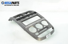 Central console for Hyundai Accent 1.3, 86 hp, hatchback, 2000 Central console for Hyundai Accent 1.3, 86 hp, hatchback, 2000