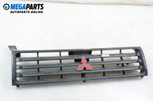Grill for Mitsubishi Pajero II 2.8 TD, 125 hp, suv automatic, 1997, position: front Grill for Mitsubishi Pajero II 2.8 TD, 125 hp, suv automatic, 1997, position: front