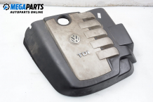 Engine cover for Volkswagen Touareg 2.5 TDI, 174 hp, suv automatic, 2004 Engine cover for Volkswagen Touareg 2.5 TDI, 174 hp, suv automatic, 2004
