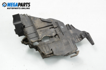 Headlight support frame for Volkswagen Touareg 2.5 TDI, 174 hp, suv automatic, 2004, position: right Headlight support frame for Volkswagen Touareg 2.5 TDI, 174 hp, suv automatic, 2004, position: right