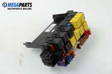 Fuse box for Mercedes-Benz S-Class W220 5.0, 306 hp, sedan automatic, 2001 Fuse box for Mercedes-Benz S-Class W220 5.0, 306 hp, sedan automatic, 2001