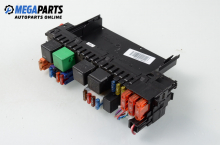 Fuse box for Mercedes-Benz S-Class W220 5.0, 306 hp, sedan automatic, 2001 Fuse box for Mercedes-Benz S-Class W220 5.0, 306 hp, sedan automatic, 2001