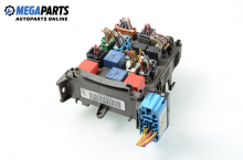 Fuse box for Renault Laguna II (X74) 3.0 V6 24V, 207 hp, station wagon automatic, 2001 Fuse box for Renault Laguna II (X74) 3.0 V6 24V, 207 hp, station wagon automatic, 2001