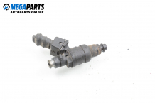 Gasoline fuel injector for Mercedes-Benz E-Class 210 (W/S) 2.0 Kompressor, 186 hp, station wagon automatic, 1998 Gasoline fuel injector for Mercedes-Benz E-Class 210 (W/S) 2.0 Kompressor, 186 hp, station wagon automatic, 1998