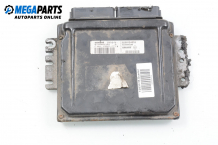 ECU for Renault Megane Scenic 2.0 16V, 139 hp, minivan, 2001 № Siemens S118301104 A ECU for Renault Megane Scenic 2.0 16V, 139 hp, minivan, 2001 № Siemens S118301104 A