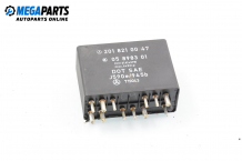 Blinkers relay for Mercedes-Benz C-Class 202 (W/S) 1.8, 122 hp, sedan, 1994 № 201 821 00 47 Blinkers relay for Mercedes-Benz C-Class 202 (W/S) 1.8, 122 hp, sedan, 1994 № 201 821 00 47