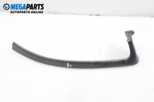 Headlights lower trim for Opel Omega B 2.5 TD, 131 hp, station wagon, 1996, position: right Headlights lower trim for Opel Omega B 2.5 TD, 131 hp, station wagon, 1996, position: right