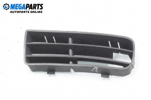 Front bumper moulding for Volkswagen Golf IV 1.6 16V, 105 hp, hatchback, 2002, position: left Front bumper moulding for Volkswagen Golf IV 1.6 16V, 105 hp, hatchback, 2002, position: left