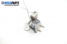 Upper hinge for Honda CR-V II (RD4–RD7) 2.0, 150 hp, 2003, position: rear - right
