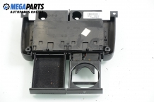 Углубление под стаканы for Volkswagen Polo (6N/6N2) 1.4 16V, 75 hp, хечбек, 5 вр., 2000