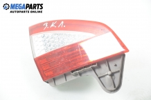Inner tail light for Ford Mondeo Mk IV 1.8 TDCi, 125 hp, hatchback, 2008, position: left Inner tail light for Ford Mondeo Mk IV 1.8 TDCi, 125 hp, hatchback, 2008, position: left