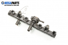 Fuel rail for Volkswagen Polo (6N/6N2) 1.4, 60 hp, 3 doors, 2001