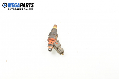 Gasoline fuel injector for Kia Clarus 1.8 16V, 116 hp, sedan, 5 doors, 1997