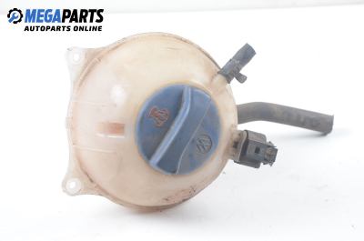 Behälter für frostschutzmittel for Volkswagen Polo (6N/6N2) 1.0, 50 hp, hecktür, 1997