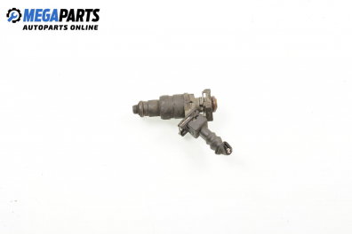Gasoline fuel injector for Mercedes-Benz 124 (W/S/C/A/V) 2.0, 136 hp, station wagon, 5 doors, 1995