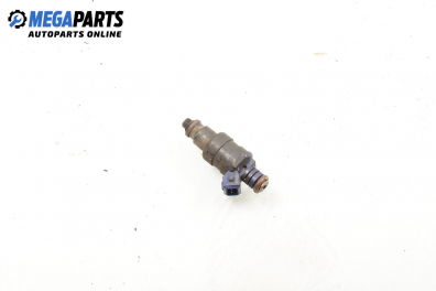 Gasoline fuel injector for Renault Megane Scenic 1.6, 90 hp, minivan, 5 doors, 1997