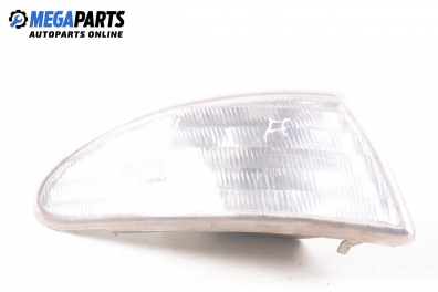 Semnalizator for Ford Mondeo Mk I 1.8 16V, 115 hp, hatchback, 5 uși, 1994, position: dreapta