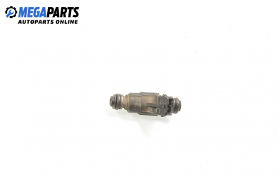 Gasoline fuel injector for Seat Cordoba (6K) 1.4, 60 hp, sedan, 5 doors, 1997