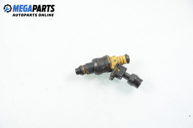 Gasoline fuel injector for Alfa Romeo 146 1.6 16V T.Spark, 120 hp, hatchback, 5 doors, 1998