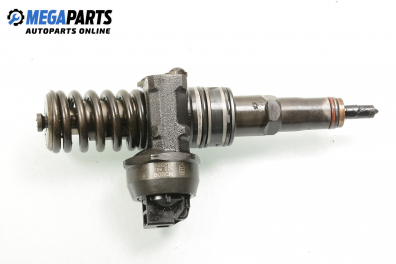 Einspritzdüse for Volkswagen Touareg 2.5 R5 TDI, 174 hp, suv, 5 türen, 2003