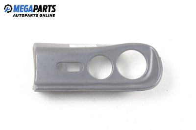 Plastic interior for Ford Mondeo Mk I 1.8 16V, 115 hp, combi, 5 uși, 1993, position: fața