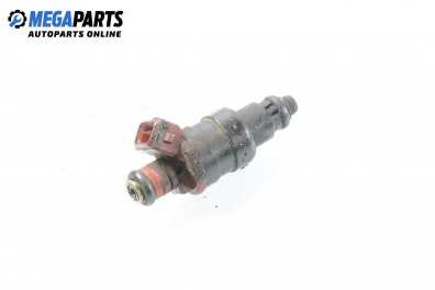 Duza benzină for Opel Vectra B 2.0 16V, 136 hp, combi, 5 uși, 1997