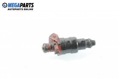 Duza benzină for Opel Vectra B 2.0 16V, 136 hp, combi, 5 uși, 1997