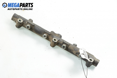 Fuel rail for Peugeot 406 2.2 HDi, 133 hp, sedan, 5 doors, 2001