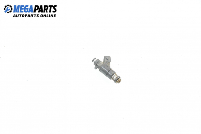 Duza benzină for Volkswagen Polo (6N/6N2) 1.0, 50 hp, hatchback, 5 uși, 1997