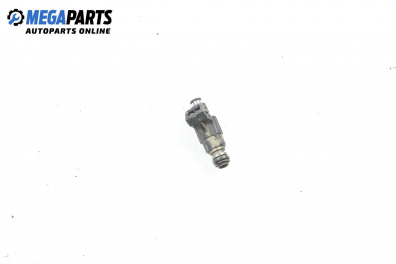 Duza benzină for Volkswagen Polo (6N/6N2) 1.0, 50 hp, hatchback, 5 uși, 1997