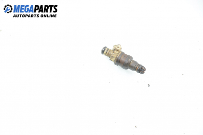 Gasoline fuel injector for BMW 5 (E34) 2.0, 129 hp, sedan, 5 doors, 1988