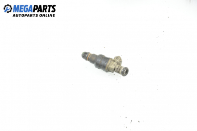 Gasoline fuel injector for BMW 5 (E34) 2.0 24V, 150 hp, sedan, 5 doors automatic, 1991