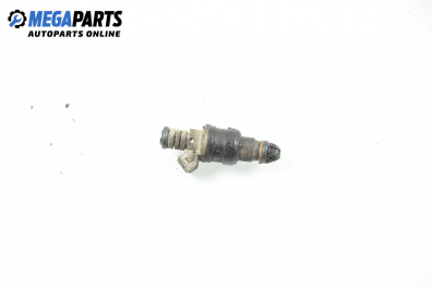 Benzineinspritzdüse for BMW 5 (E34) 2.0 24V, 150 hp, sedan, 5 türen automatic, 1991