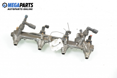 Fuel rail with injectors for Ford Mondeo Mk I 1.8 16V, 115 hp, station wagon, 5 doors, 1993
