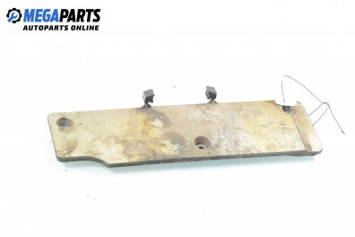 Engine cover for Mercedes-Benz E-Class 210 (W/S) 2.3, 150 hp, sedan, 5 doors, 1996