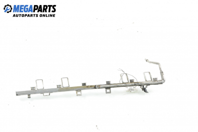 Fuel rail for BMW 3 (E46) 3.0 xi, 231 hp, station wagon, 5 doors automatic, 2000