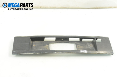 Suport număr, spate for Volkswagen Passat (B3) 1.6, 72 hp, combi, 5 uși, 1988