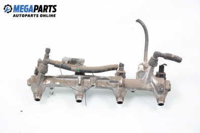 Fuel rail for Ford Escort 1.6 16V, 90 hp, station wagon, 5 doors, 1994