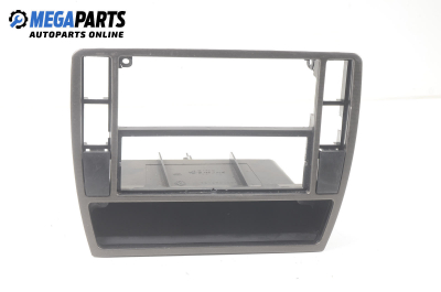 Central console for Volkswagen Passat (B5; B5.5) 2.8 V6 4motion, 193 hp, station wagon, 5 doors automatic, 1998