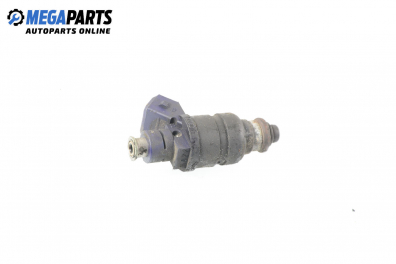 Gasoline fuel injector for Volkswagen Passat (B5; B5.5) 2.8 V6 4motion, 193 hp, station wagon, 5 doors automatic, 1998