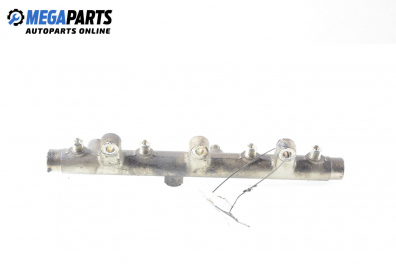 Fuel rail for Peugeot 307 2.0 HDI, 107 hp, station wagon, 5 doors, 2004