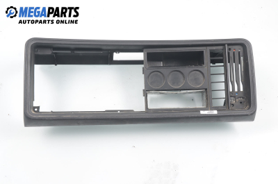 Central console for Volkswagen LT 2.4 TD, 102 hp, passenger, 3 doors, 1990