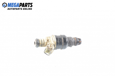 Gasoline fuel injector for BMW 5 (E34) 2.0, 129 hp, sedan, 5 doors, 1988